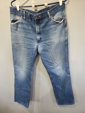 Wrangler Mens jeans cowboy 38x32 minor marks